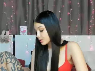SerenaLovesRyan's Live Sex Cam Show
