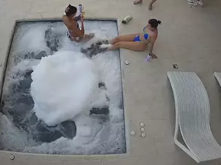 voyeurcam casa salsa hottub view's Live Sex Cam Show