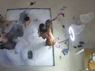 voyeurcam casa salsa hottub view's Live Sex Cam Show