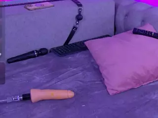 BambiKayy's Live Sex Cam Show