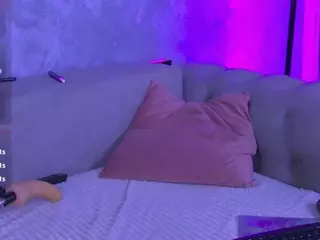 BambiKayy's Live Sex Cam Show