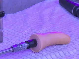 BambiKayy's Live Sex Cam Show