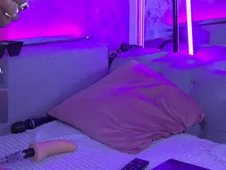 BambiKayy's Live Sex Cam Show
