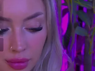 BambiKayy's Live Sex Cam Show
