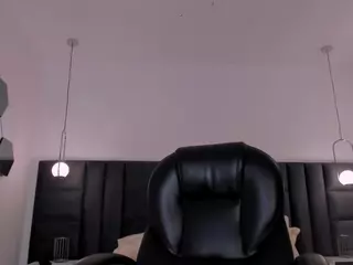 EloisaOlivero's Live Sex Cam Show