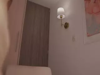 GigiLee's Live Sex Cam Show