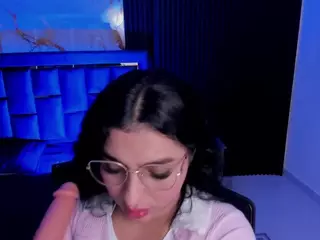 HANNASCOTTX's Live Sex Cam Show