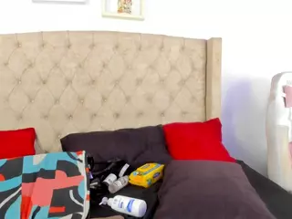 nataliacollislim's Live Sex Cam Show