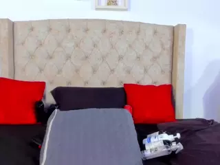 nataliacollislim's Live Sex Cam Show
