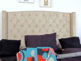 nataliacollislim's Live Sex Cam Show