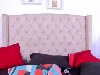 nataliacollislim's Live Sex Cam Show