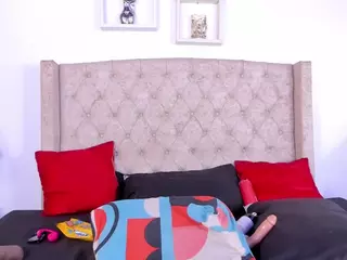 nataliacollislim's Live Sex Cam Show