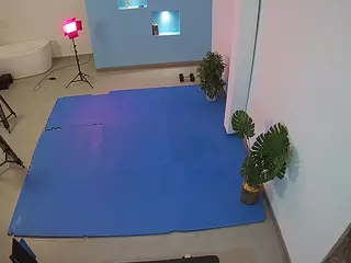voyeurcam jb room 1's Live Sex Cam Show