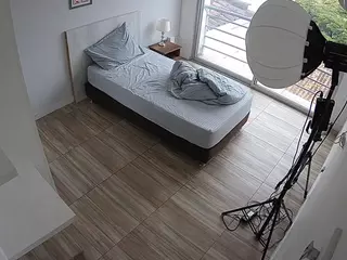 voyeurcam jb room 3's Live Sex Cam Show
