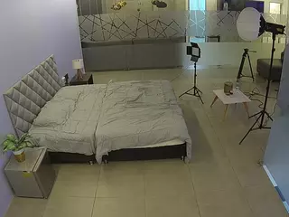 voyeurcam jb room 4's Live Sex Cam Show