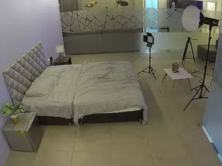 voyeurcam jb room 4's Live Sex Cam Show