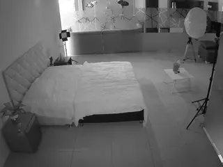 voyeurcam jb room 4's Live Sex Cam Show