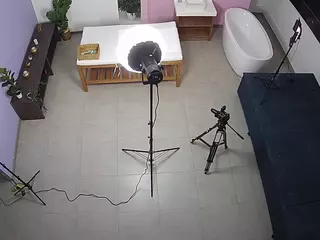 voyeurcam jb room 5's Live Sex Cam Show