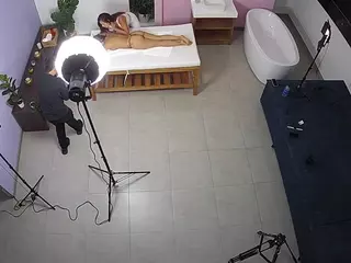 voyeurcam jb room 5's Live Sex Cam Show