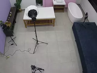 voyeurcam jb room 5's Live Sex Cam Show