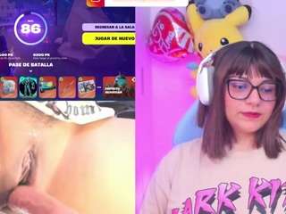 Live cam show with Cinna