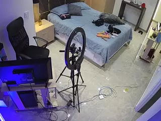 voyeurcam casa salsa bedroom 11's Live Sex Cam Show