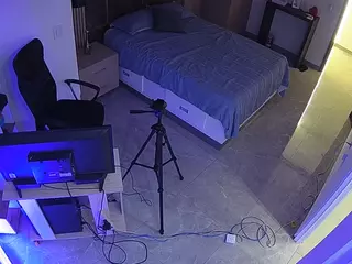 voyeurcam casa salsa bedroom 11's Live Sex Cam Show