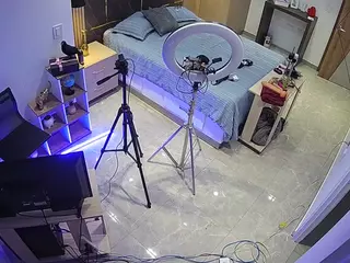 voyeurcam casa salsa bedroom 11's Live Sex Cam Show