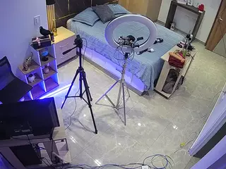 voyeurcam casa salsa bedroom 11's Live Sex Cam Show