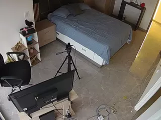 voyeurcam casa salsa bedroom 11's Live Sex Cam Show
