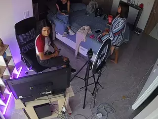 voyeurcam casa salsa bedroom 11's Live Sex Cam Show