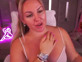 LINDAJAWEL's Live Sex Cam Show