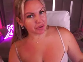 LINDAJAWEL's Live Sex Cam Show