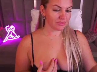 LINDAJAWEL's Live Sex Cam Show