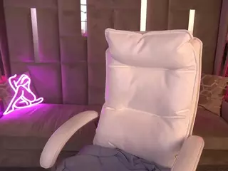 LINDAJAWEL's Live Sex Cam Show