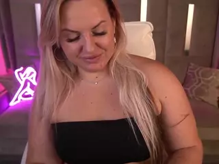 LINDAJAWEL's Live Sex Cam Show