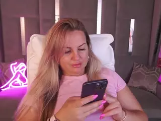LINDAJAWEL's Live Sex Cam Show