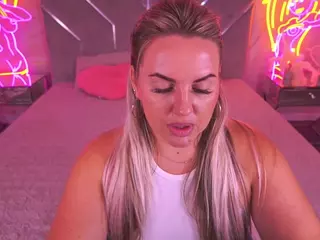 LINDAJAWEL's Live Sex Cam Show