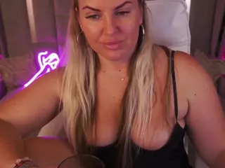LINDAJAWEL's Live Sex Cam Show