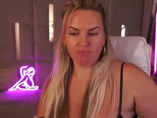 LINDAJAWEL's Live Sex Cam Show