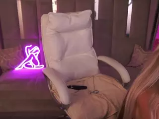 LINDAJAWEL's Live Sex Cam Show