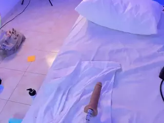 Eli Heaven's Live Sex Cam Show