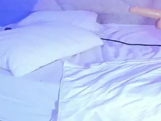 Eli Heaven's Live Sex Cam Show