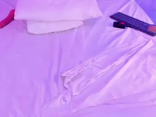 Eli Heaven's Live Sex Cam Show