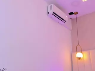 kosmic21's Live Sex Cam Show