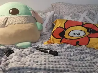 pizzababe22's Live Sex Cam Show