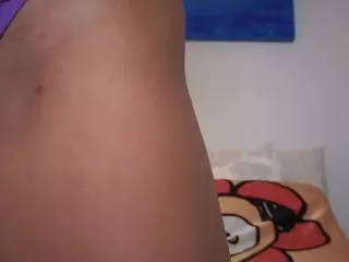 pizzababe22's Live Sex Cam Show