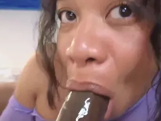 pizzababe22's Live Sex Cam Show