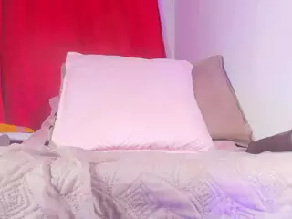 sofia-dkr's Live Sex Cam Show