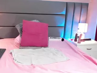 AgathaaWhite's Live Sex Cam Show